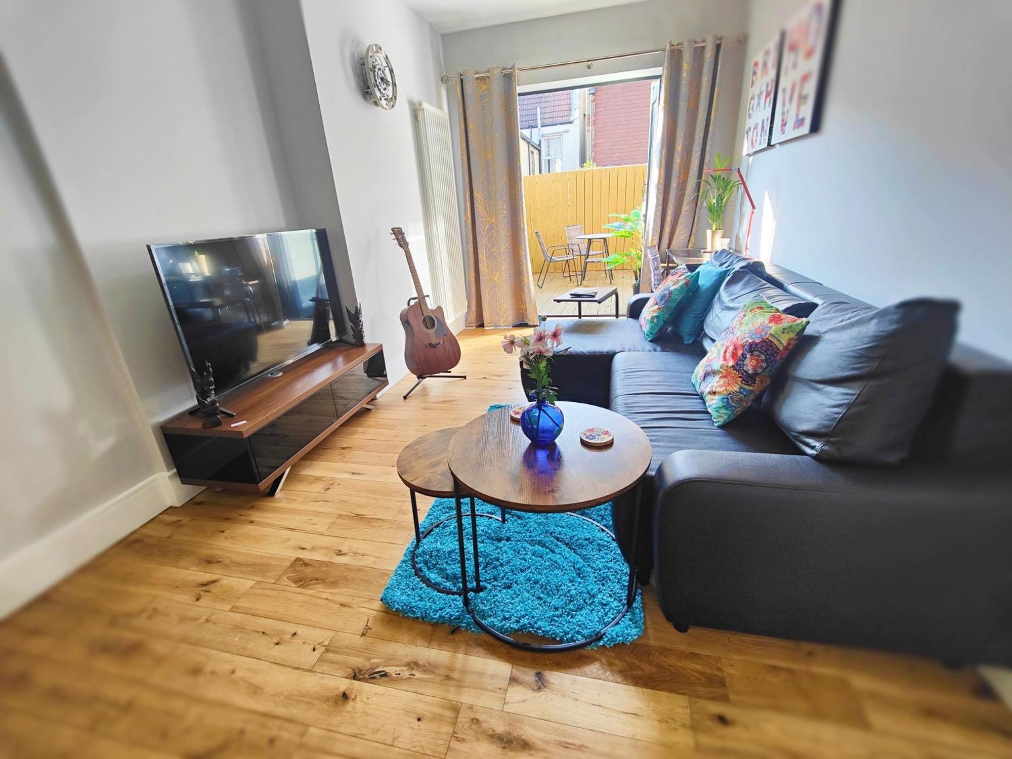 Modern Central Brighton Patio Flat - Free Parking! Luaran gambar